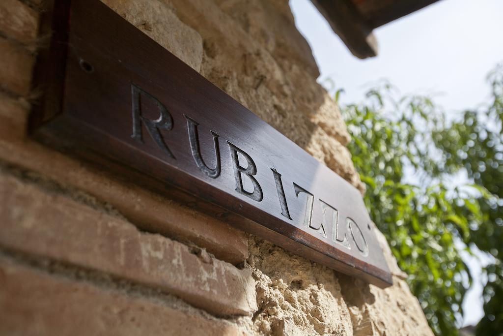 Agriturismo Il Torrione Lecchi Экстерьер фото