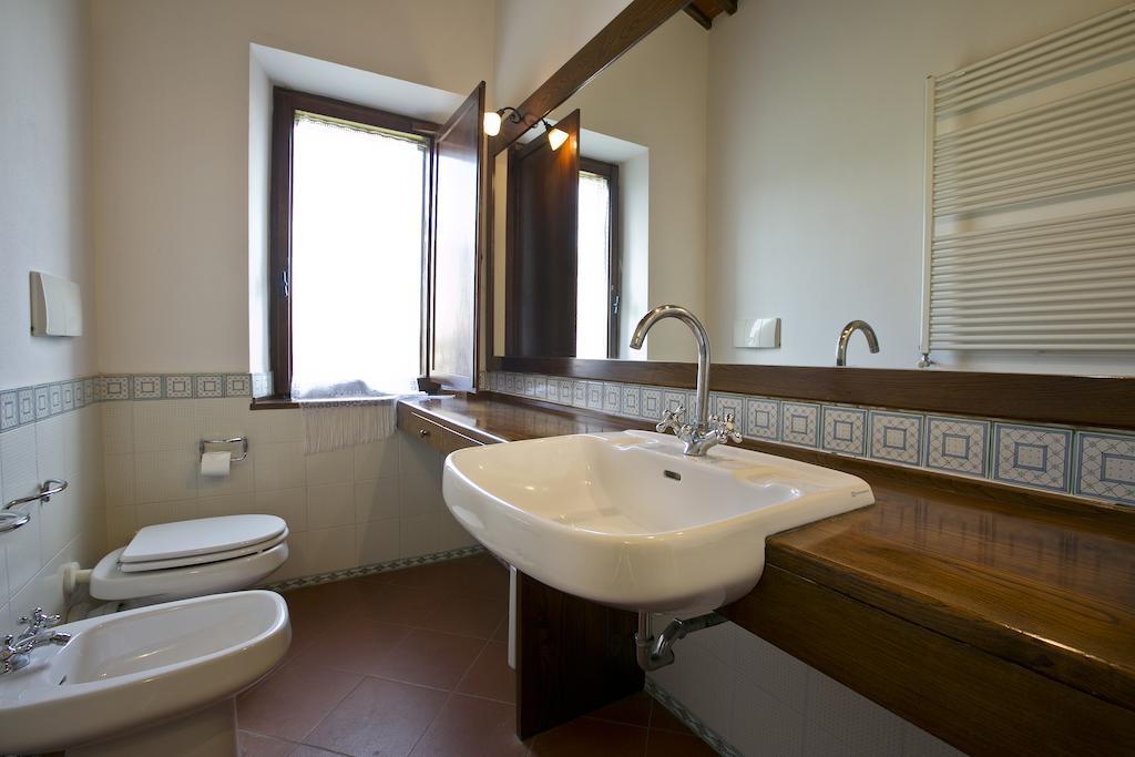 Agriturismo Il Torrione Lecchi Номер фото